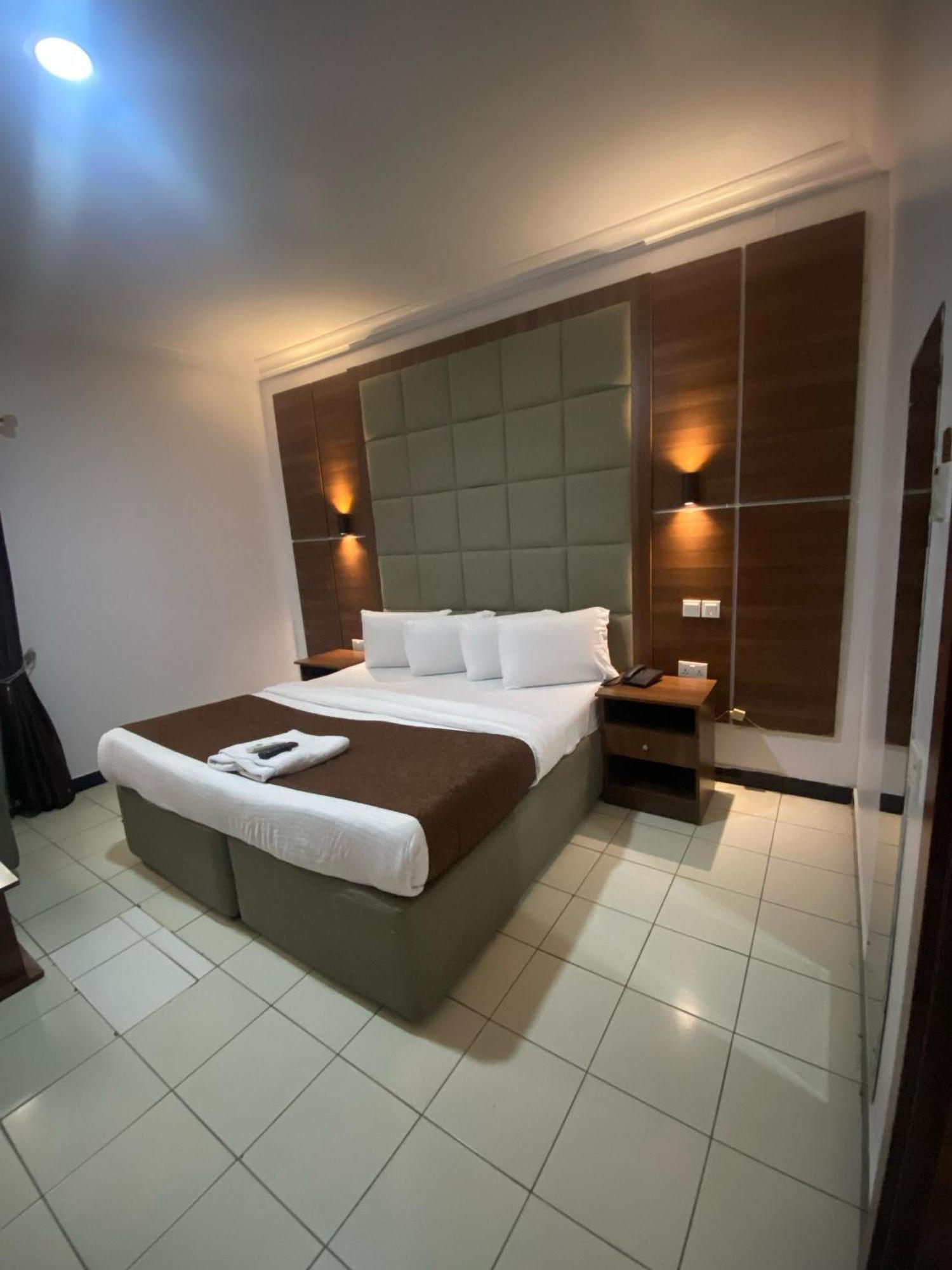 Presken Hotels, Opebi - Castle Lagos Exterior photo